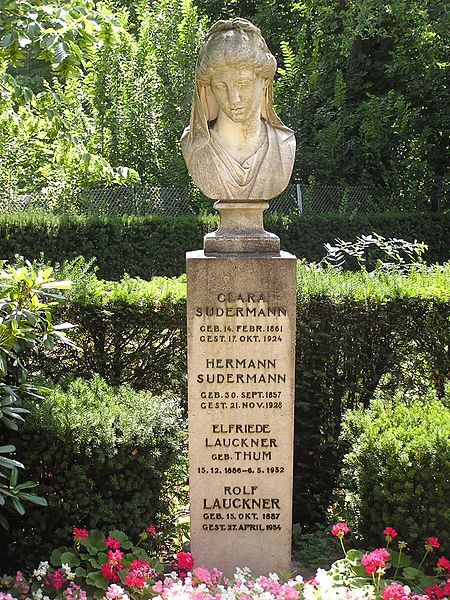 H. Zudermano, jo žmonos ir Rolfo Lauknerio ir E. Laukner paminklas Griunewalde.