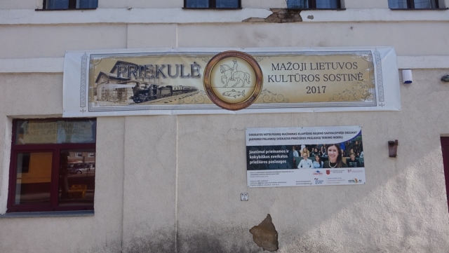 Iškalbingos iškabos.