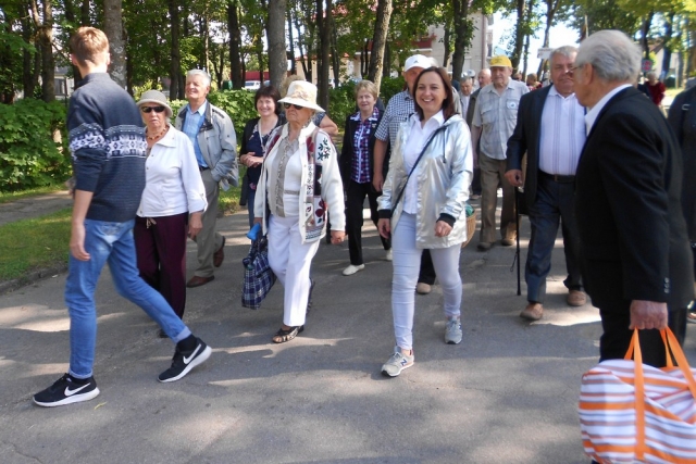 Šilutės tremtiniai ir politiniai kaliniai sąskrydyje „Su Lietuva širdy“. A.Toleikės nuotr.