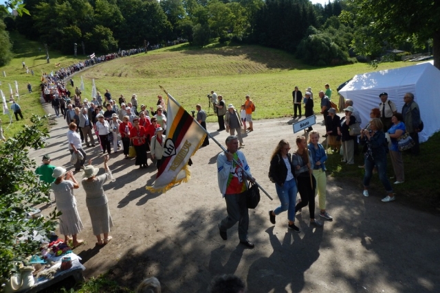 Šilutės tremtiniai ir politiniai kaliniai sąskrydyje „Su Lietuva širdy“. A.Balvočiaus nuotr.
