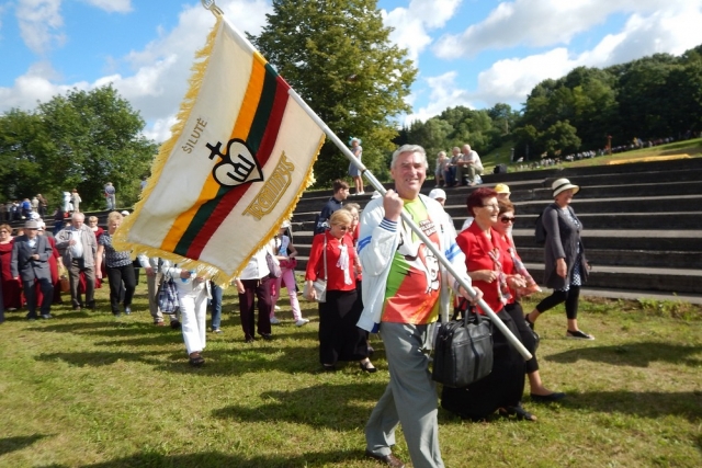 Šilutės tremtiniai ir politiniai kaliniai sąskrydyje „Su Lietuva širdy“. A.Balvočiaus nuotr.