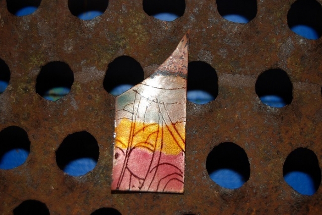 Emalio detalė