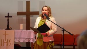Lietuvos evangeliškosios bažnytinės muzikos sandraugos vadovė Laura Matuzaitė-Kairienė. 
