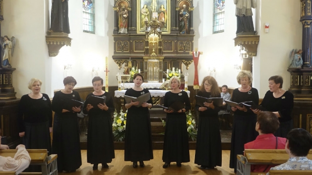 „Gegužio žiedai“ 2019 Šilutės Šv. Kryžiaus katalikų bažnyčioje.