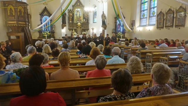 „Gegužio žiedai“ 2019 Šilutės Šv. Kryžiaus katalikų bažnyčioje.