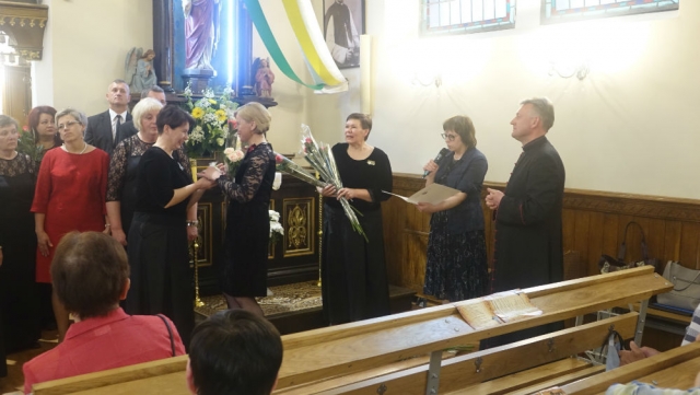 „Gegužio žiedai“ 2019 Šilutės Šv. Kryžiaus katalikų bažnyčioje.