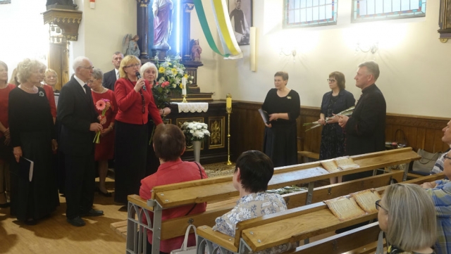 „Gegužio žiedai“ 2019 Šilutės Šv. Kryžiaus katalikų bažnyčioje.