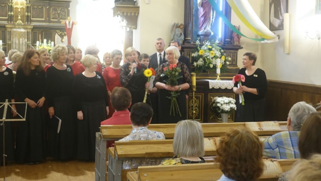 „Gegužio žiedai“ 2019 Šilutės Šv. Kryžiaus katalikų bažnyčioje.