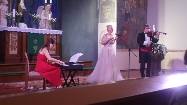 Muzikos šventė su V.Genyte ir Z.Levickiu.