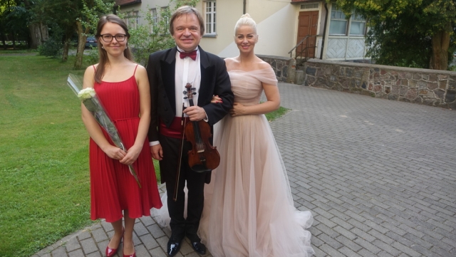 Muzikos šventė su V.Genyte ir Z.Levickiu.
