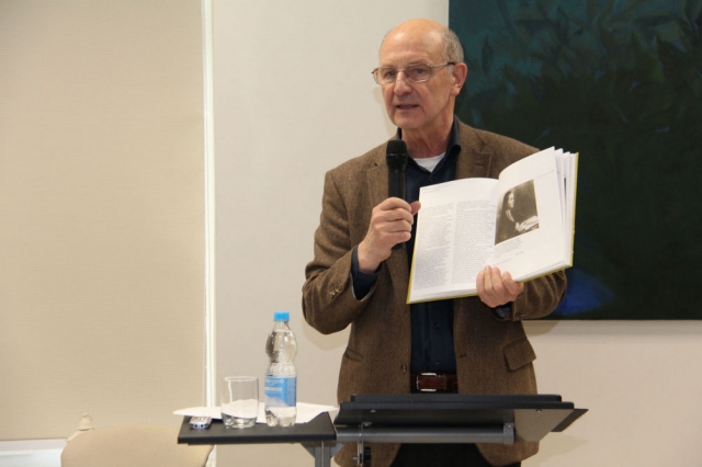 Profesorius habilituotas daktaras Domas Kaunas labai įdomiai prisiminė bendravimą su P. Jakštu.