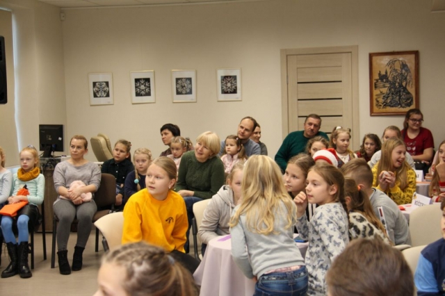 Akcija „Kalėdos su knyga“ baigėsi apdovanojimais.