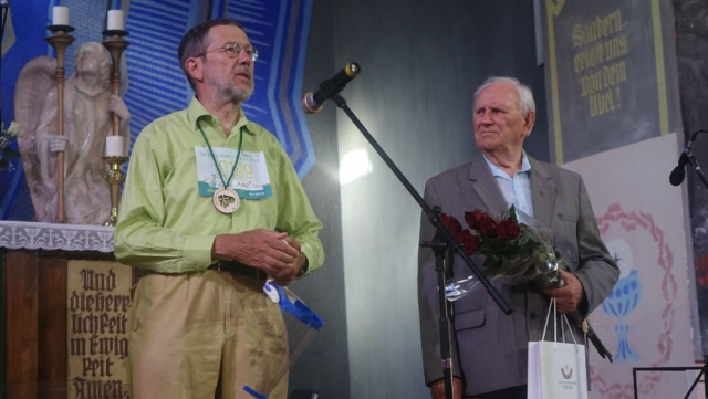 Sveikina Euro parlamentaras L. Mažylis.